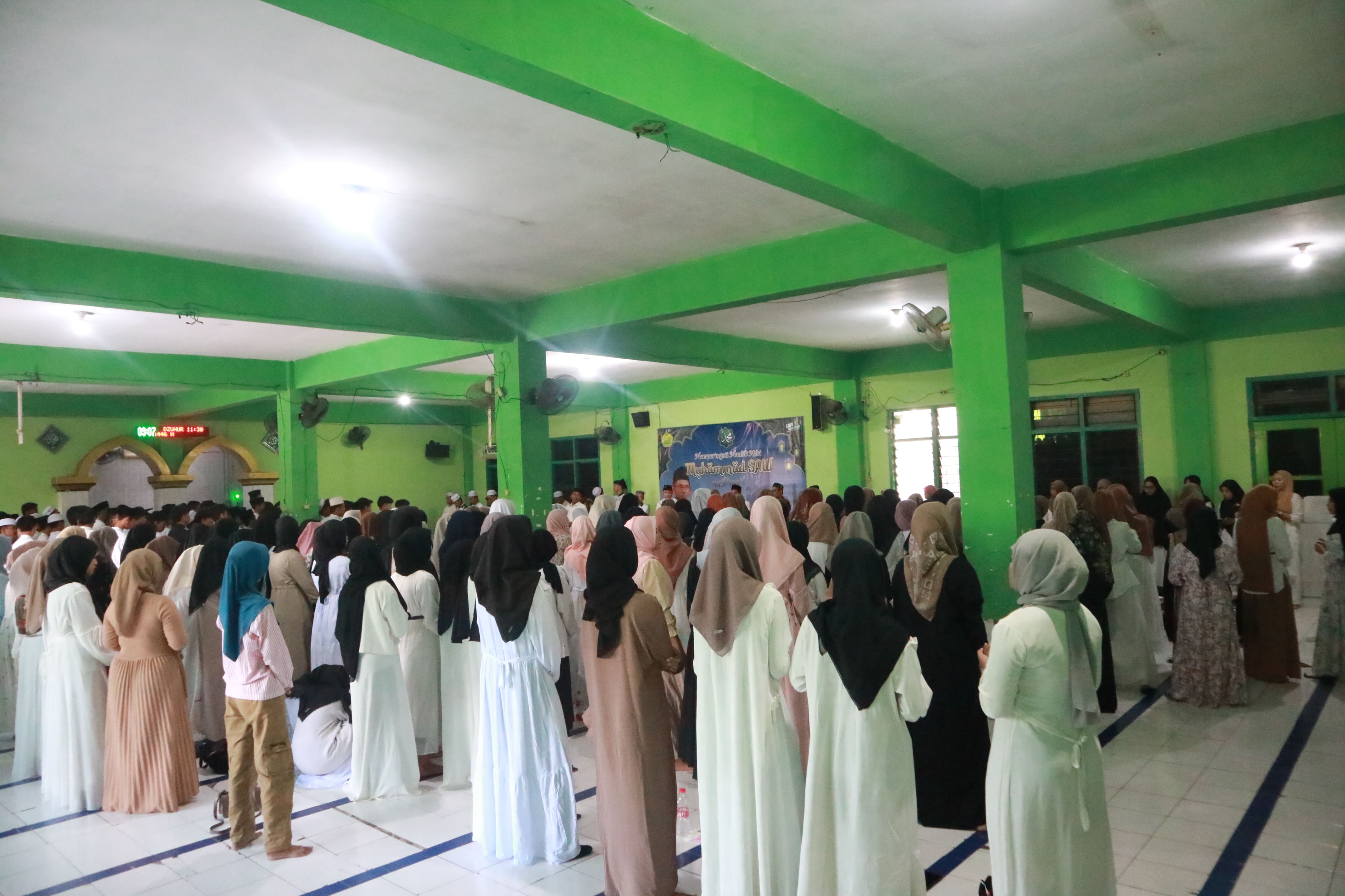 SMK Tanwir Surabaya Gelar Peringatan Maulid Nabi Muhammad SAW 1447 H