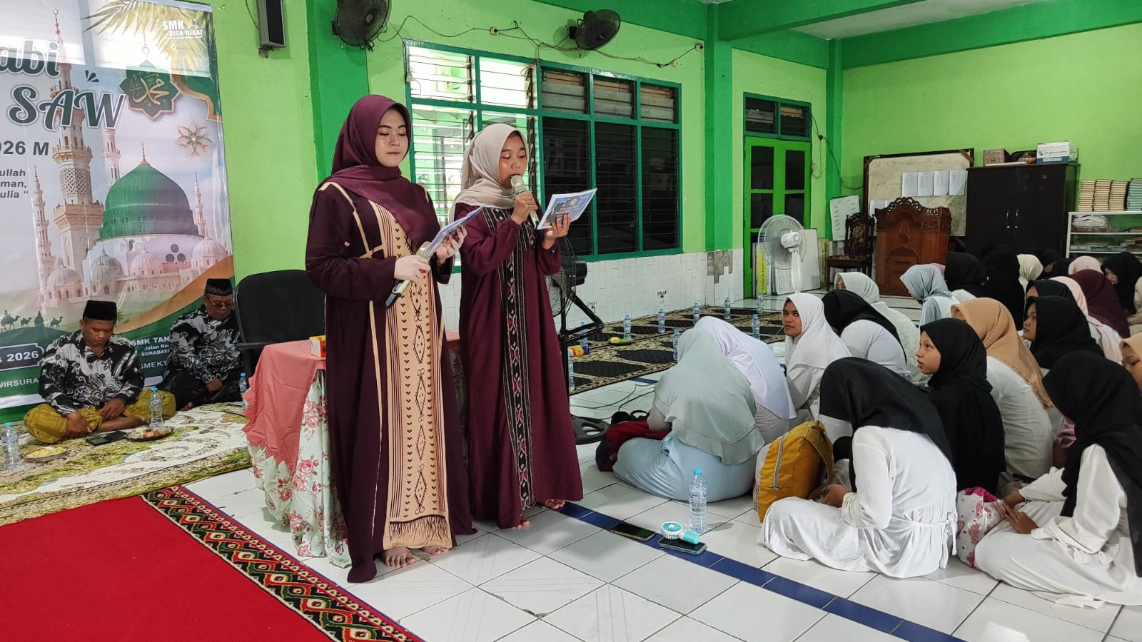 SMK Tanwir Surabaya Gelar Peringatan Maulid Nabi Muhammad SAW 1448 H dengan Khidmat