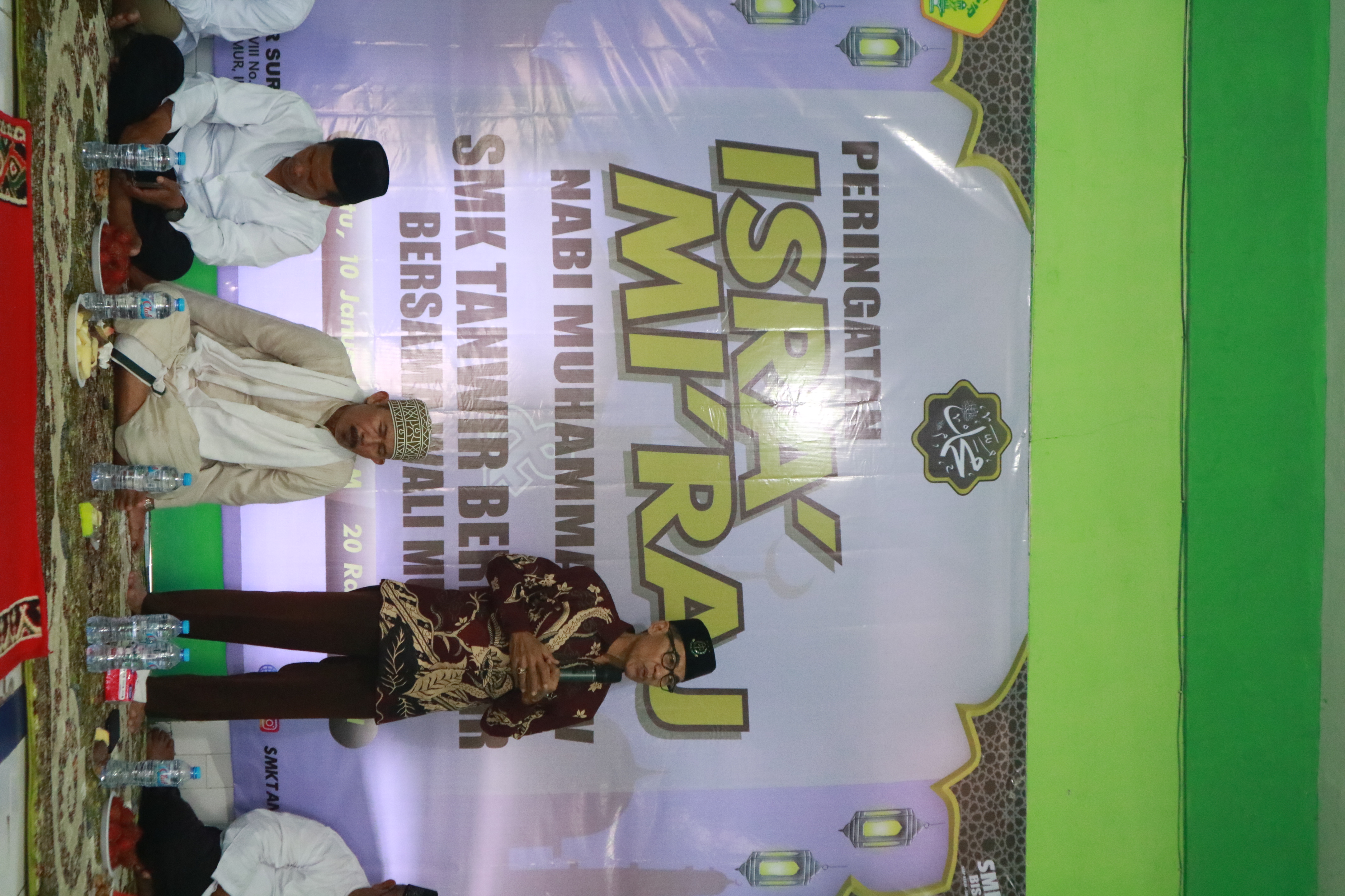Gambar SMK Tanwir Surabaya Gelar Peringatan Isra’ Mi’raj dengan Khidmat dan Penuh Makna